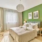 Victoria-4-zimmer, Parkplatz, 2 Balkone, Bis 6 Gaeste ラントシュトゥール