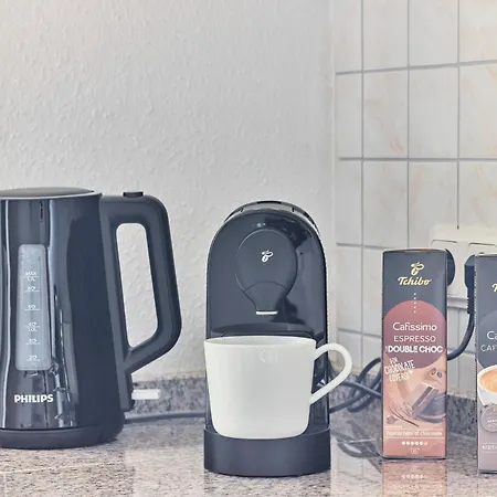 Victoria, In Apartman *