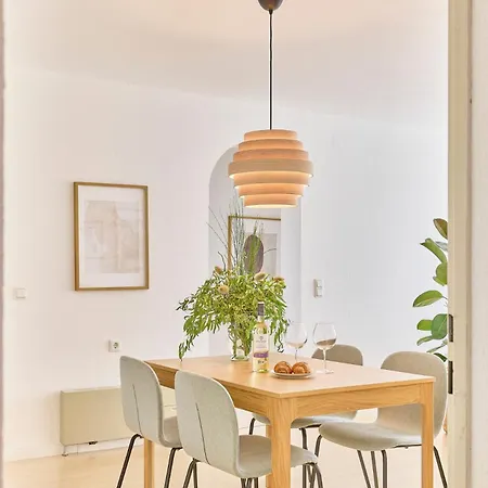 Victoria, In * Landstuhl