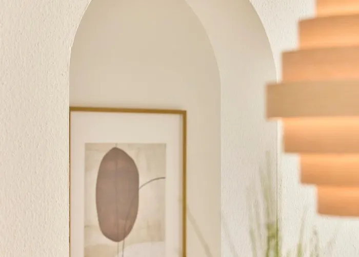 Victoria-4-Zimmer, Parkplatz, 2 Balkone, Bis 6 Gaeste דירה *