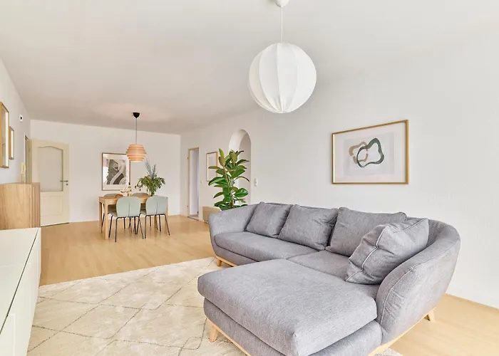 Victoria-4-Zimmer, Parkplatz, 2 Balkone, Bis 6 Gaeste Appartamento Landstuhl