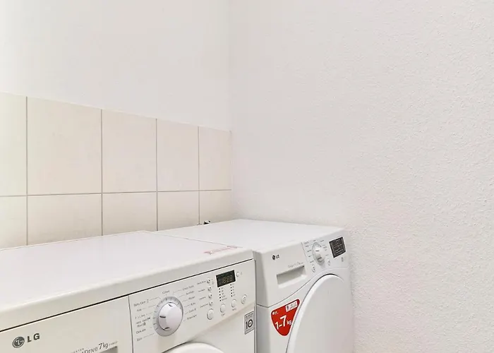 Victoria-4-Zimmer, Parkplatz, 2 Balkone, Bis 6 Gaeste Appartamento Landstuhl