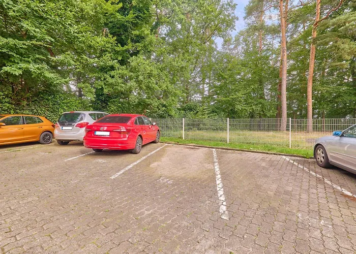 Victoria-4-Zimmer, Parkplatz, 2 Balkone, Bis 6 Gaeste * לנדסטול